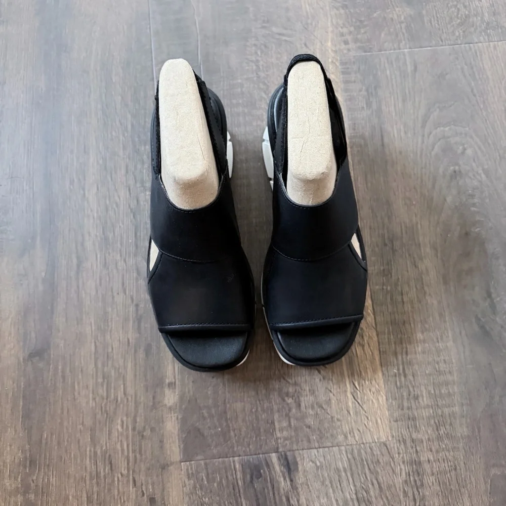 NIB Sorel Joanie III Slingback Leather Sandal | Black/White | Size 7 - Picture 5 of 12